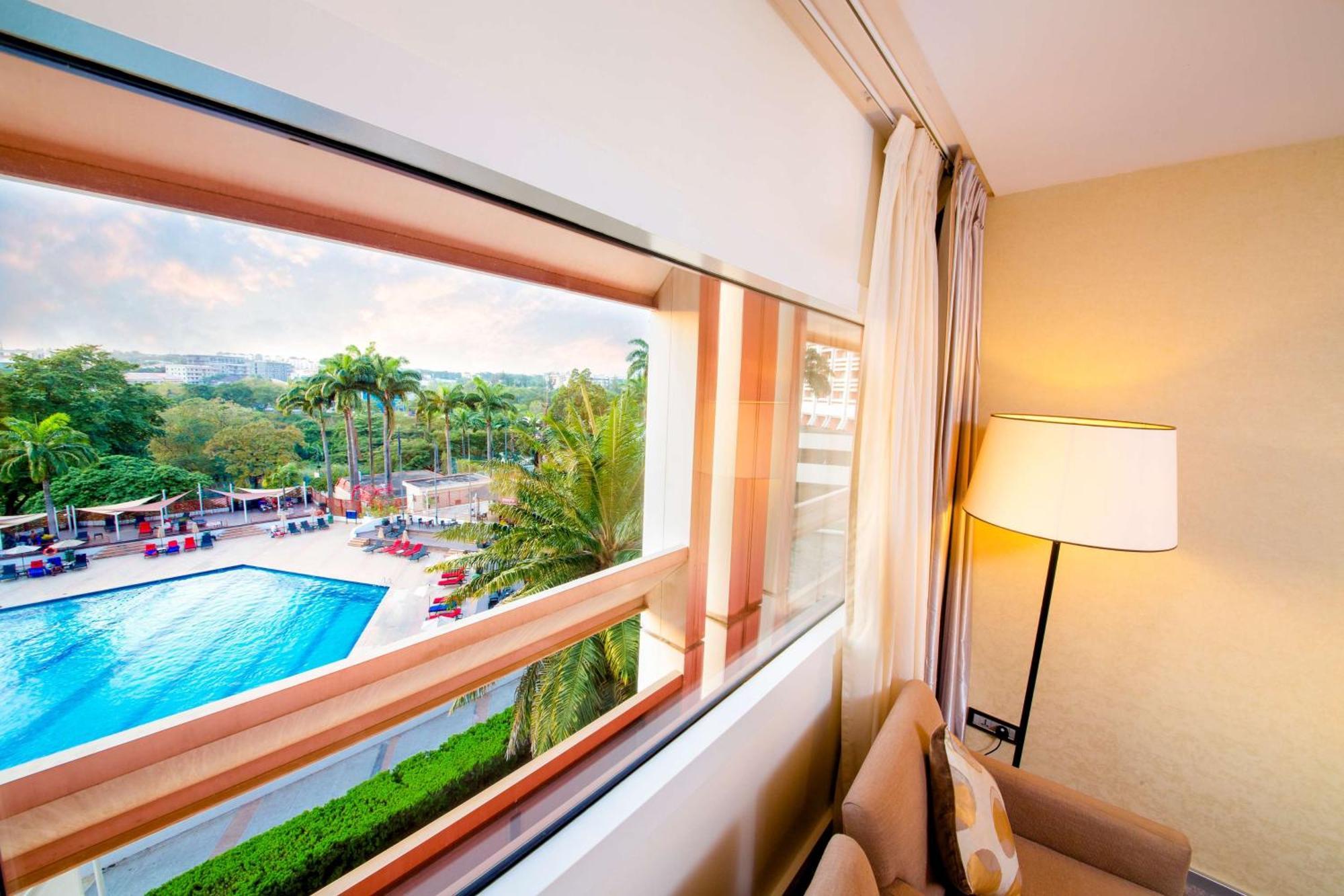 Transcorp Hilton Abuja Exterior foto