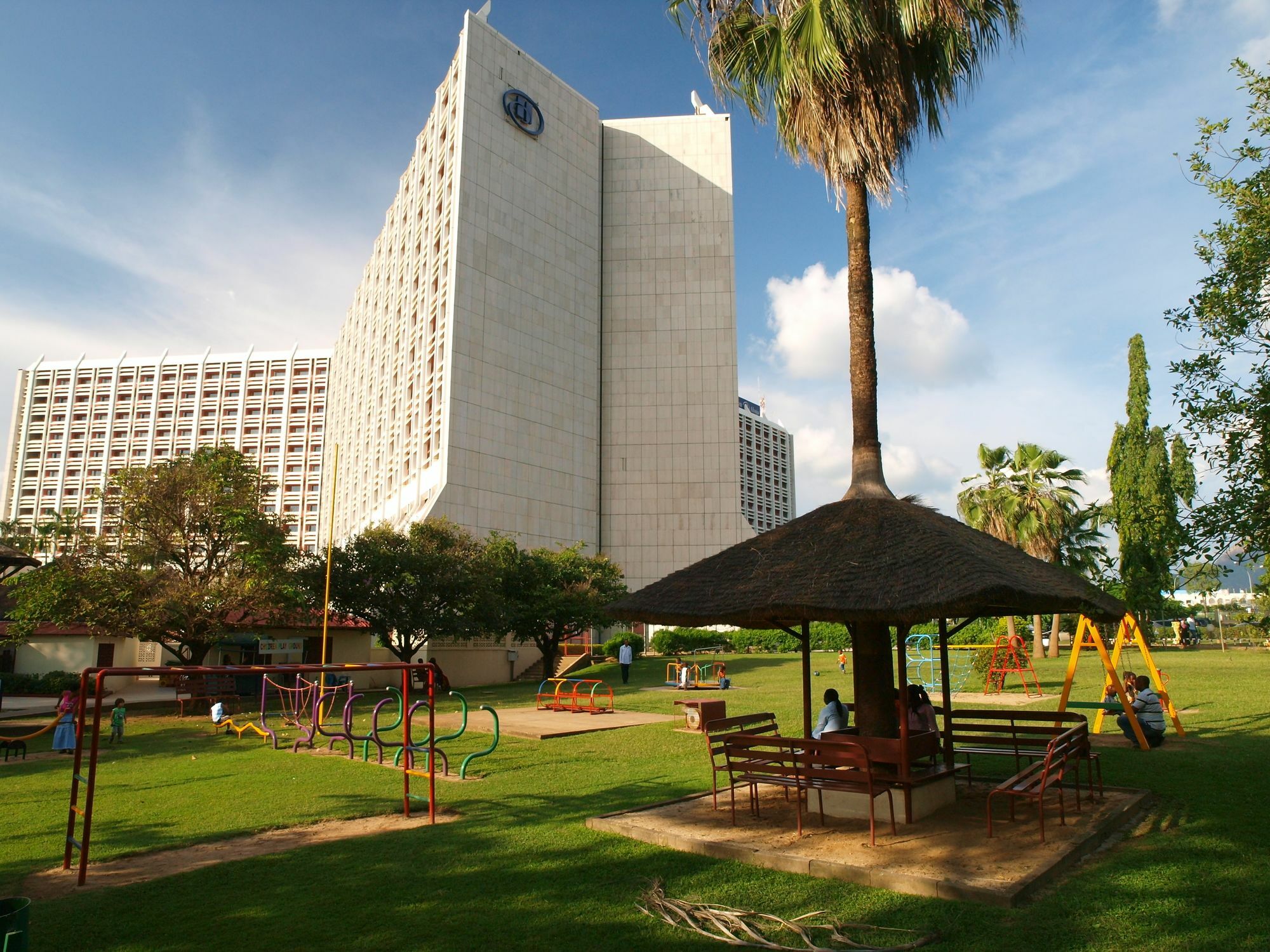 Transcorp Hilton Abuja Hotel Exterior foto